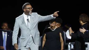 Former middle school teacher and union organizer Brandon Johnson sworn in as Chicago mayor